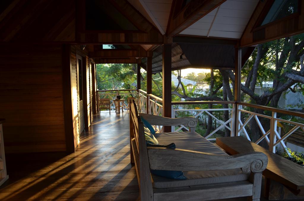 Serene Beach Villa Quần đảo Gili Ngoại thất bức ảnh
